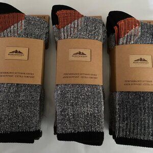 Northwest Territory Black/Brown Men's Crew Socks: 6 Pairs (3 Packs)
